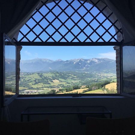 Est Locanda San Ginesio Exteriör bild