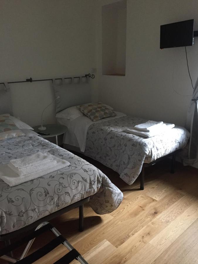 Est Locanda San Ginesio Exteriör bild